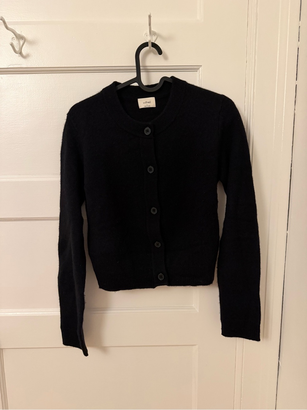 Aritzia Wilfred Crewneck Button-Up Women’s Sweater